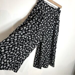 Vintage seashell print cropped culotte pants  size small